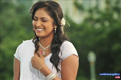 Hari priya Hot Stills from Idi pedda saitan movie - World Cinema Gallery