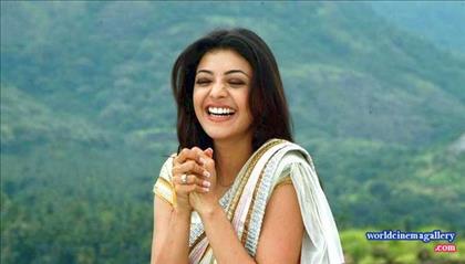 Kajal Agarwal Hot Saree Stills in Mr Perfect movie