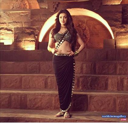 Kajal Agarwal in Janatha Garage Item Song Stills