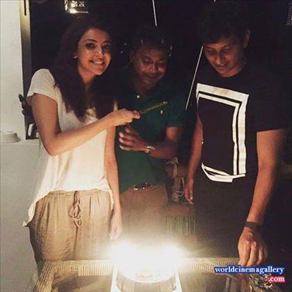 Kajal Agarwal in Kavalai Vendam Movie Stills