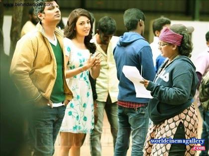 Kajal Agarwal in Kavalai Vendam Movie Stills