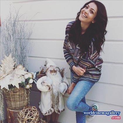 Kajal Aggarwal latest shooting spot  stills from Paris Paris