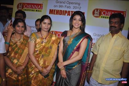 Kajal Aggarwal Stills in Green Silk Saree at Chennai Shopping Mall launch