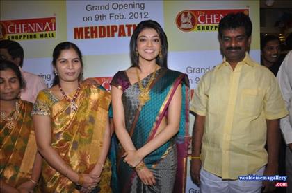 Kajal Aggarwal Stills in Green Silk Saree at Chennai Shopping Mall launch