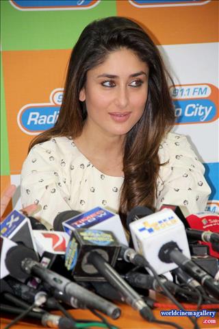 Kareena Kapoor Hot Latest Stills