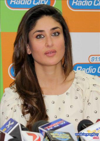 Kareena Kapoor Hot Latest Stills