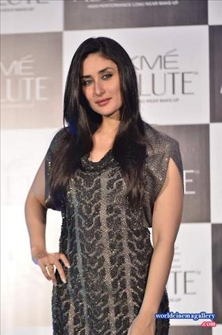 Kareena Kapoor Hot Latest Stills