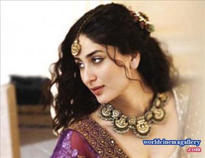 Kareena Kapoor Hot Latest Stills