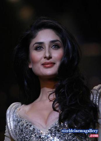 Kareena Kapoor Hot Latest Stills