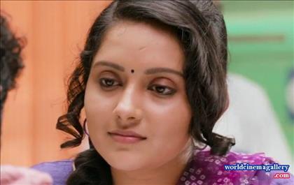 Mahima Nambiar Photo Stills in kodiveeran Movie