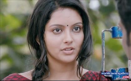 Mahima Nambiar Photo Stills in kodiveeran Movie