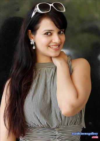 Maryada Ramanna Heroine Saloni Aswani Hot Stills 