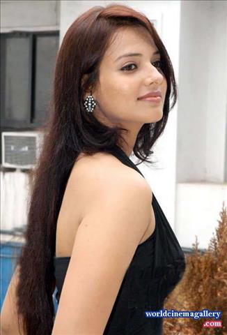 Maryada Ramanna Heroine Saloni Aswani Hot Stills 