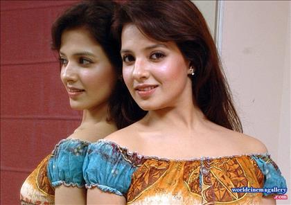 Maryada Ramanna Heroine Saloni Aswani Hot Stills 