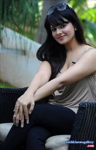 Maryada Ramanna Heroine Saloni Aswani Hot Stills 