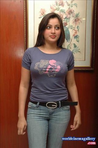 Navneet Kaur tight jeans and T-Shirt Spicy stills