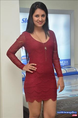 Nikita Bisht At Sleepwell Mattresses Outlet Launch In Miyapur
