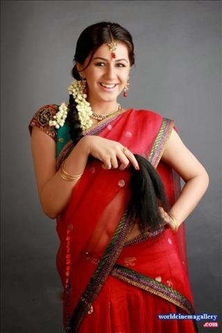 Nikki galrani stills from motta siva ketta siva - World Cinema Gallery