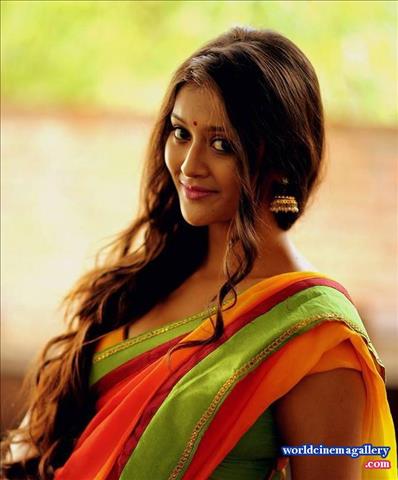 Pooja Jhaveri L7 Movie Stills