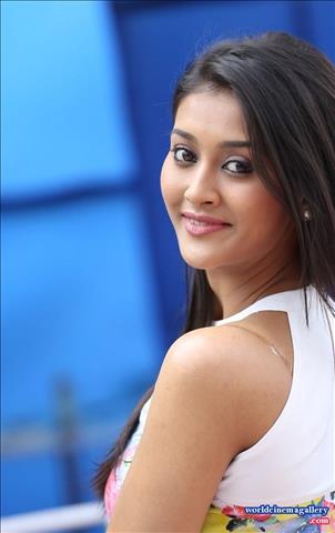 Pooja Jhaveri Stills at Bham Bolenath Press meet