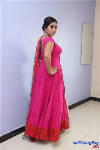 Poorna Shamna Kasim at Jayammu Nischayammu Raa Teaser Launch