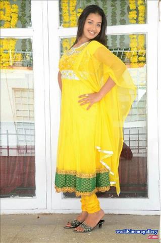 Pragnya Latest Stills in Salwar Kameez at Evariki Evaru Movie launch 