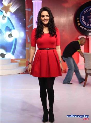 Preity Zinta cute stills