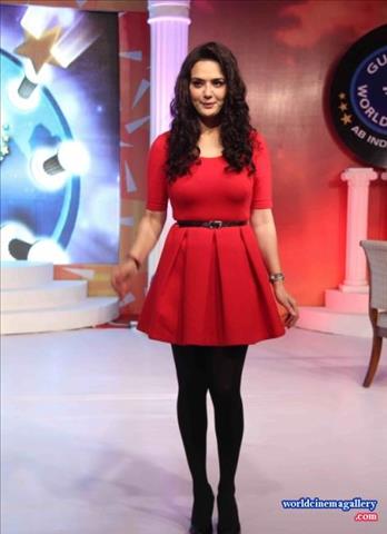 Preity Zinta cute stills