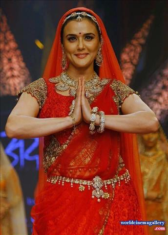 Preity Zinta cute stills