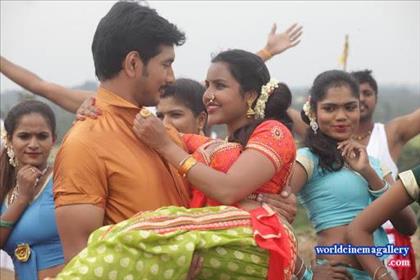 Priya anand Stills from Muthuramalingam Movie