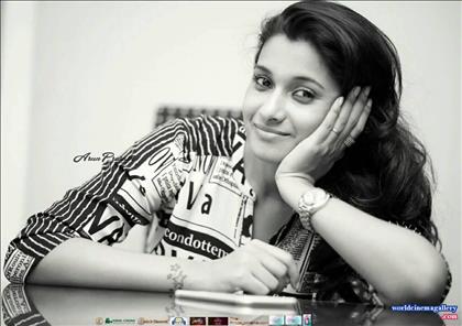 Priya Shankar Photo Stills in Meyaadha Maan 