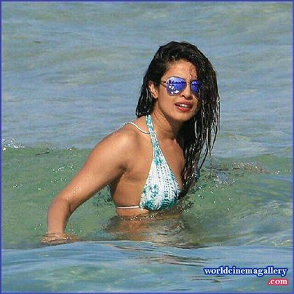 Priyanka Chopra Hottest Bikini Avatar at Miami Beach