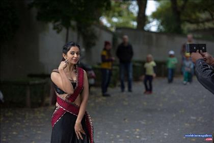 Rakul Preet Singh hot in Black Saree Stills from Abhinetri movie - World Cinema Gallery