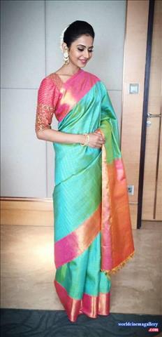 Rakul Preet Singh Hot Stills - World Cinema Gallery