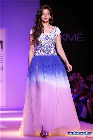 Rakul Preet Singh Hot Stills - World Cinema Gallery