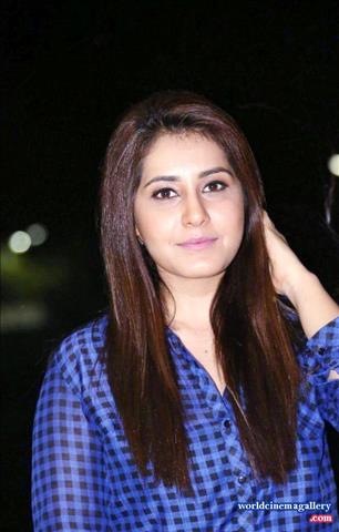 Rashi Khanna latest stills