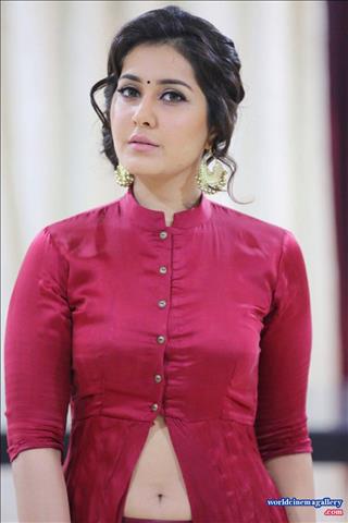 Rashi Khanna latest stills