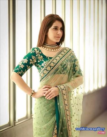 Rashi Khanna latest stills