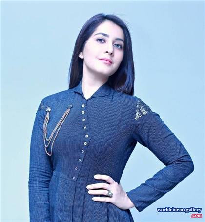 Rashi Khanna latest stills