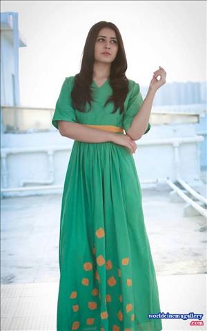 Rashi Khanna latest stills