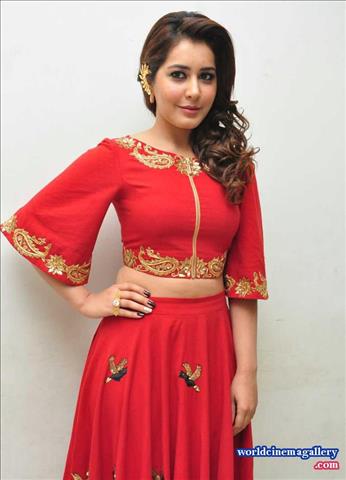 Rashi Khanna latest stills