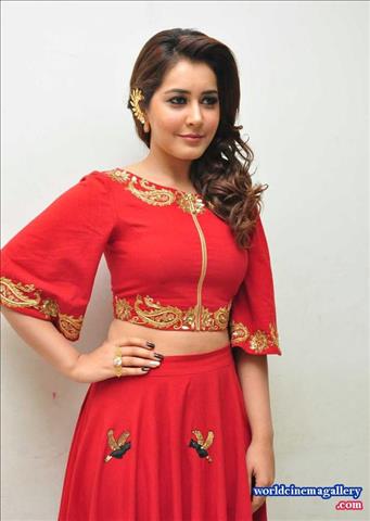 Rashi Khanna latest stills