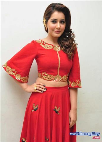 Rashi Khanna latest stills
