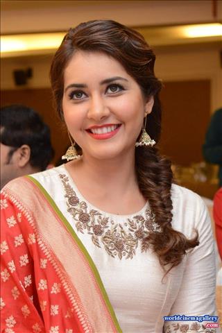 Rashi Khanna Santosham awards press meet