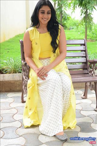 Regina Cassandra Stills at Jyo Achutananda Success Meet