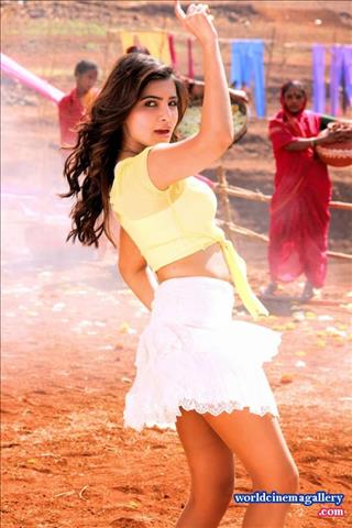 Samantha at Anjaan Press meet