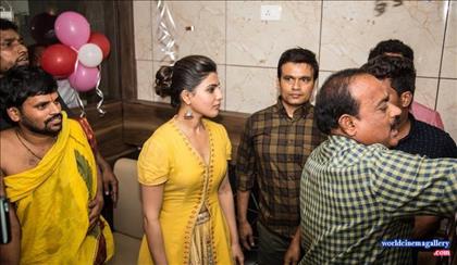 Samantha launches Bahar Cafe in Bangalore