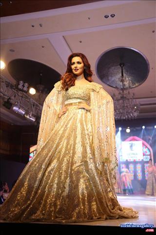 Sana Khan Hot Latest Sexy stills