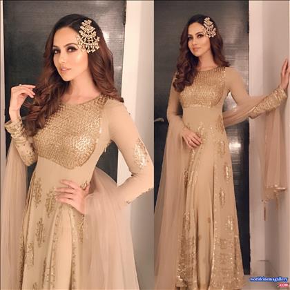 Sana Khan Hot Latest Sexy stills