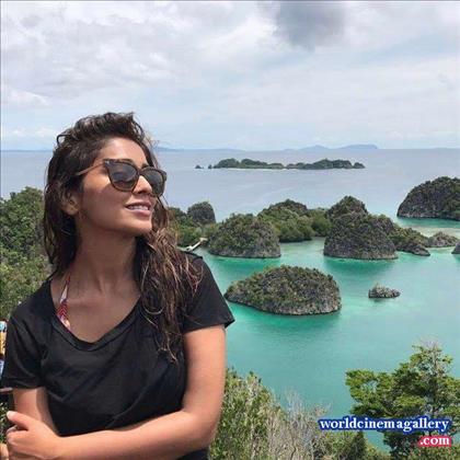 Shriya Saran Hot Bikini Photo Stills